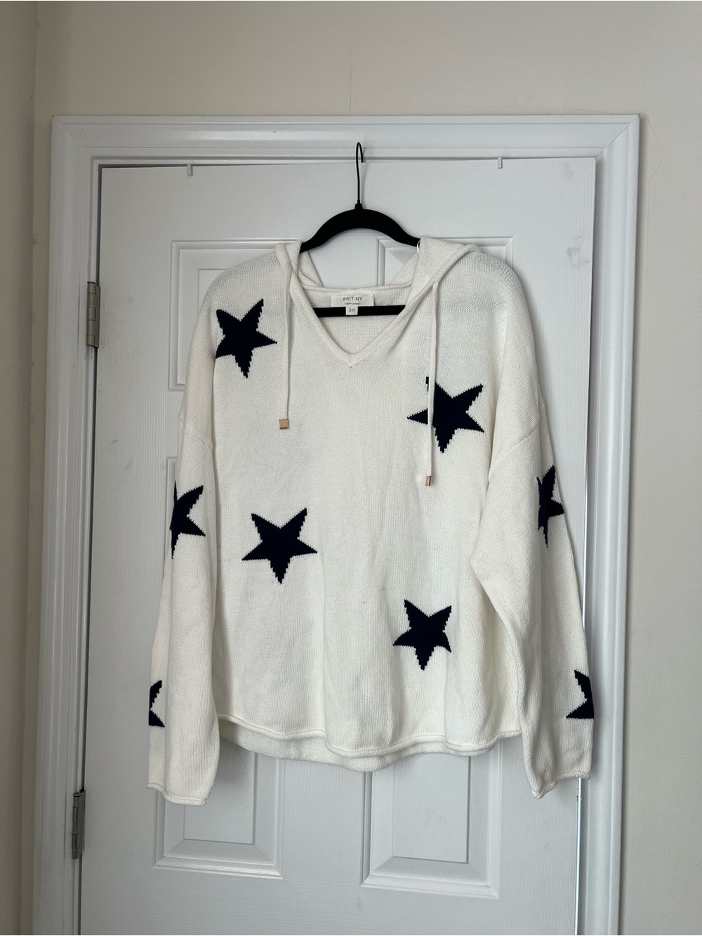 Women's Star Print Hooded Pullover Sweater - White/Navy